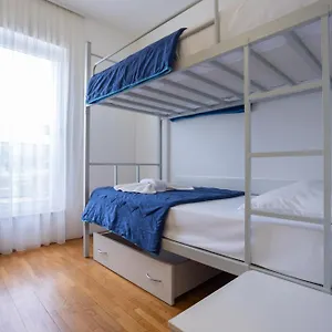  Albergue Kampus